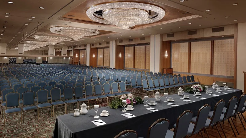 Divani Caravel Hotel