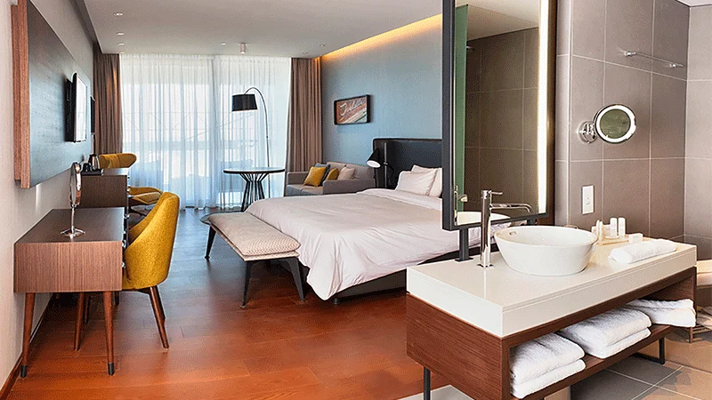Radisson Blu, Larnaca