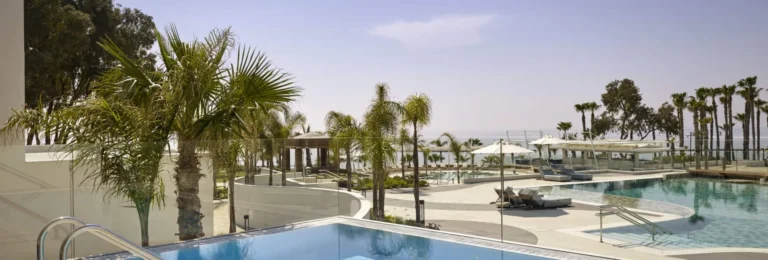 Parklane Resort & Spa